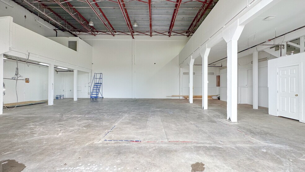 More Photos Of 7743 128 St, Surrey Warehouse For Sale