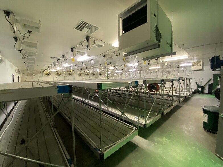 More Photos Of 2985 W Whitton Ave, Phoenix Warehouse For Sale