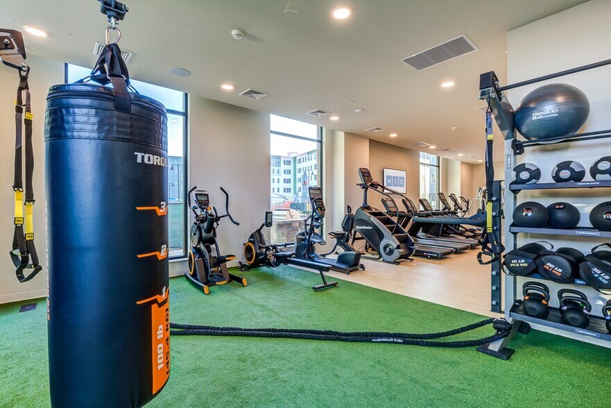 More Photos Of 39 Trotter Rd, Weymouth Apartments For Lease