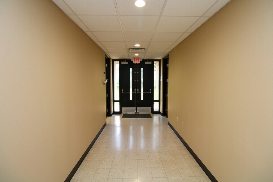 More Photos Of 100 E 3rd St, Galva Office For Sale