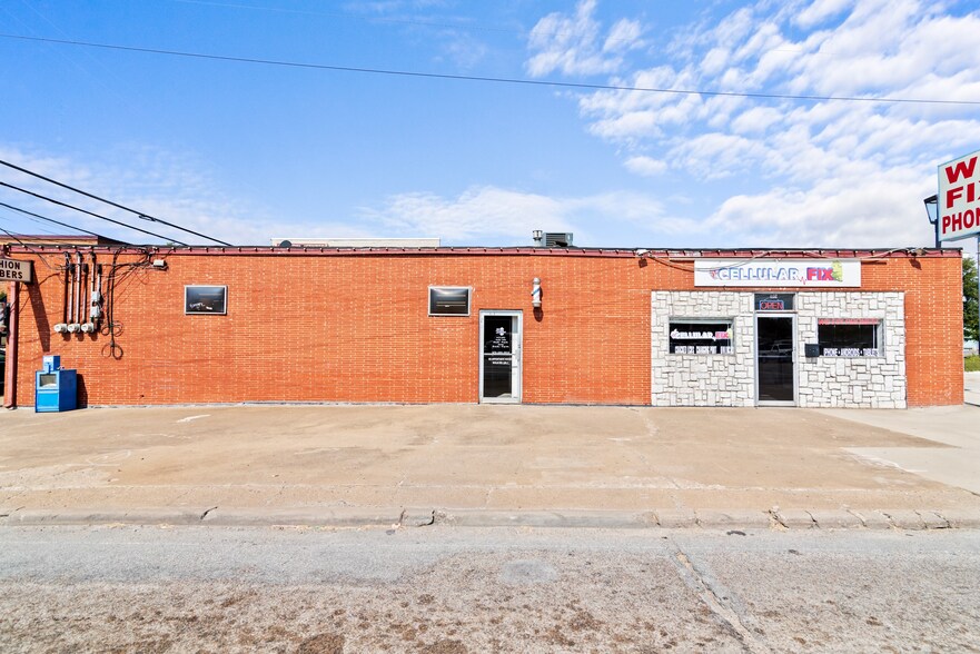 More Photos Of 101-103 W Main St, Mesquite Storefront For Sale