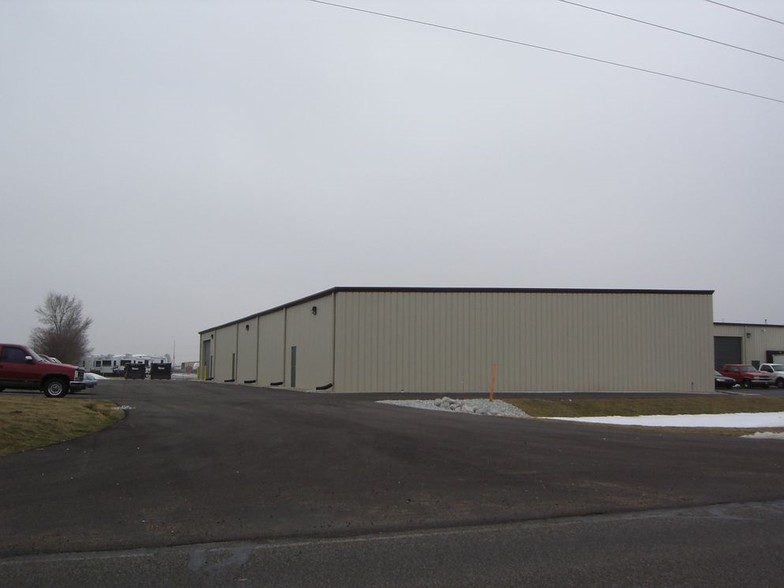 Primary Photo Of 2108 Eisenhower Dr N, Goshen Manufacturing For Sale