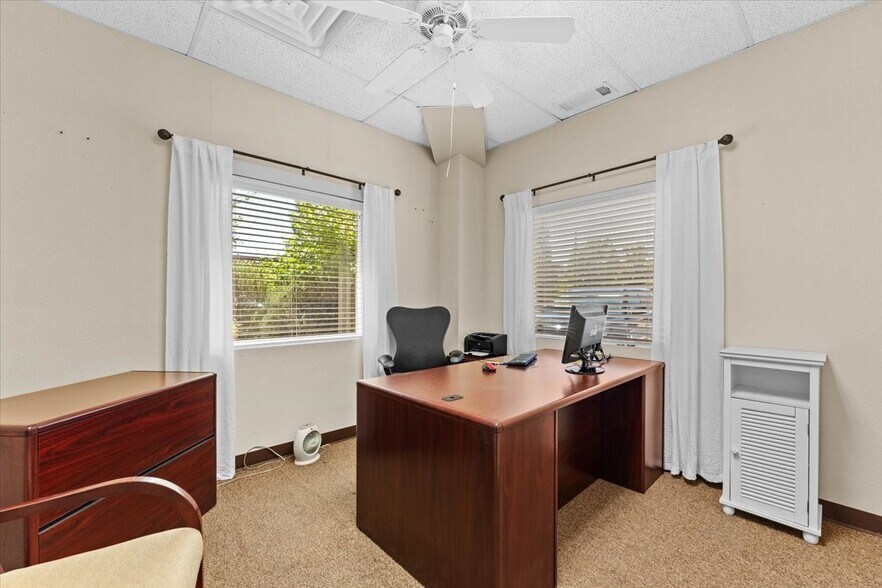 More Photos Of 2155 Larkspur Ln, Redding Office For Sale
