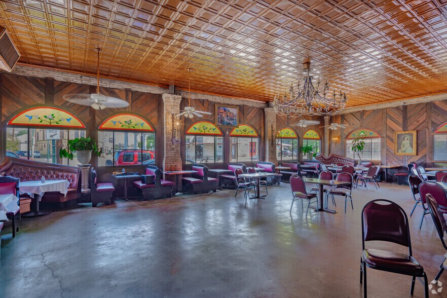 More Photos Of 800 S Alamo St, San Antonio Restaurant For Lease