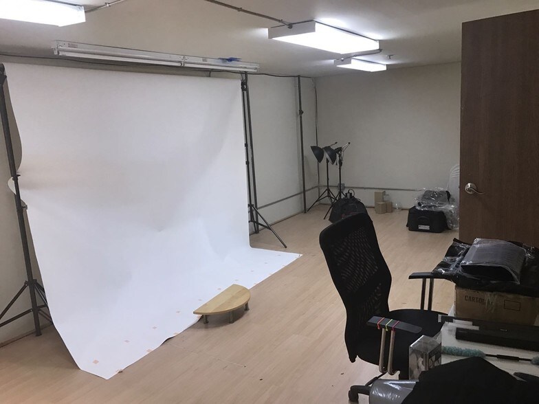 More Photos Of 12335 Denholm Dr, El Monte Warehouse For Lease