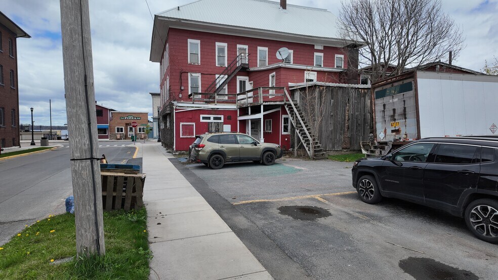 More Photos Of 335 Riverside Dr, Clayton Hotel For Sale