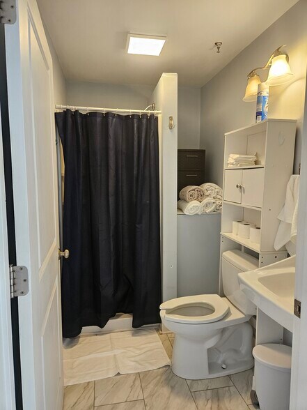 More Photos Of 236 Sand Hill Cove Rd, Narragansett Office For Sale