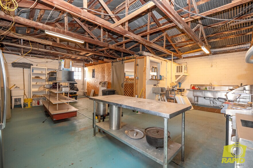 More Photos Of 425 Highland Park, Robert Lee Flex For Sale