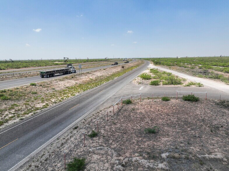 More Photos Of 850 W I-20, Penwell Warehouse For Lease