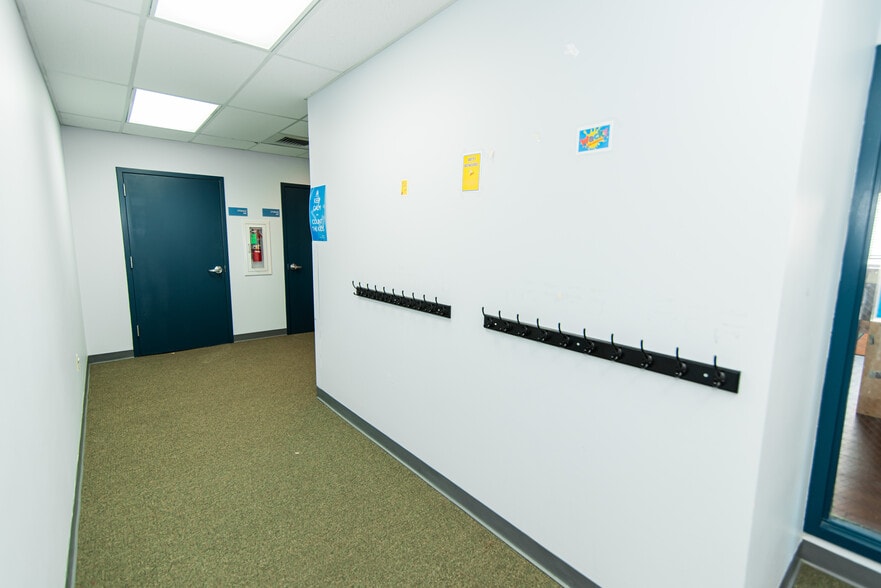 More Photos Of 1616 Orthodox St, Philadelphia Schools For Sale