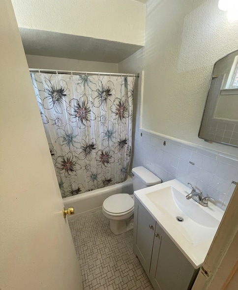 More Photos Of 708 N Marsalis Ave, Dallas Apartments For Sale