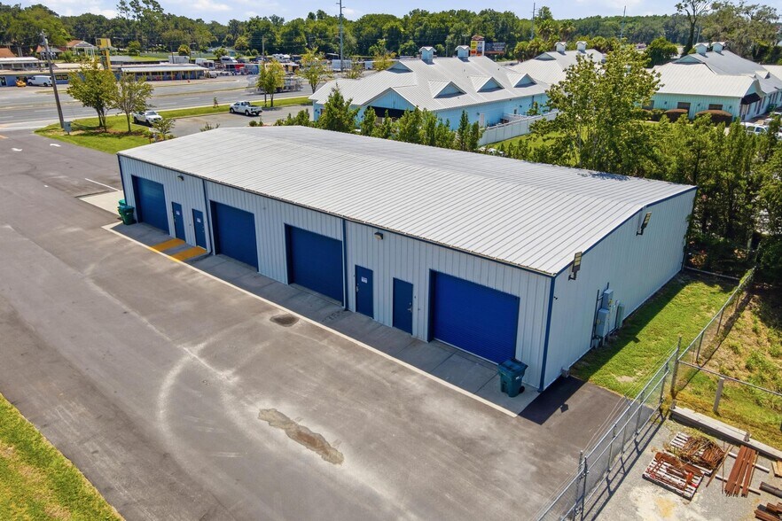 More Photos Of 2450 S US Highway 27/441, Fruitland Park Warehouse For Lease