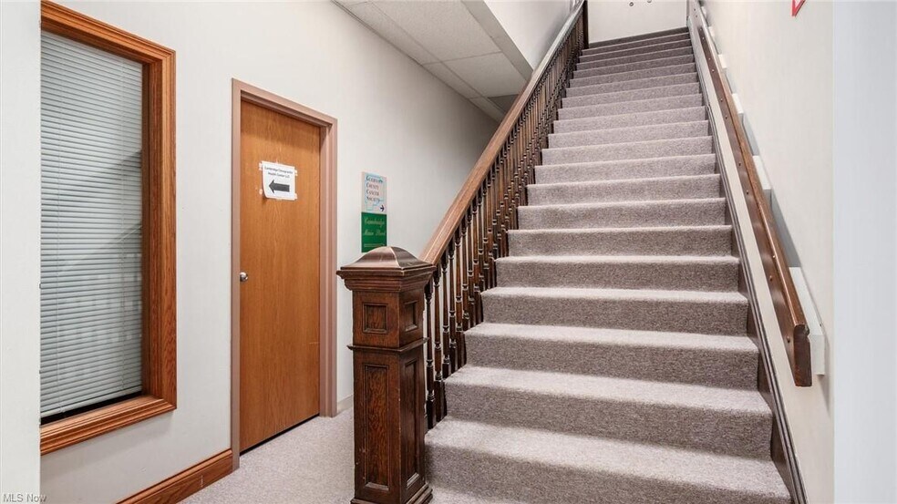 More Photos Of 927 Wheeling Ave, Cambridge Medical For Lease