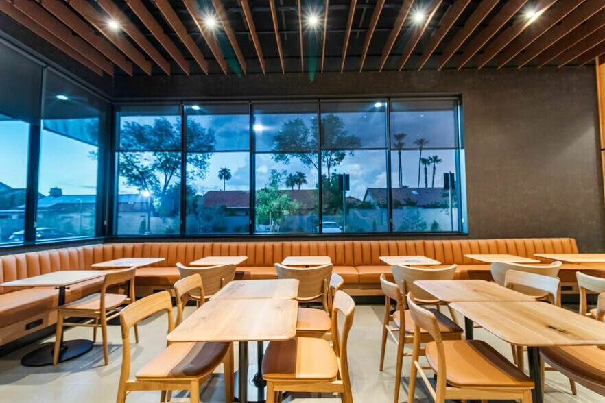 More Photos Of 406 N Val Vista Dr, Mesa General Retail For Sale