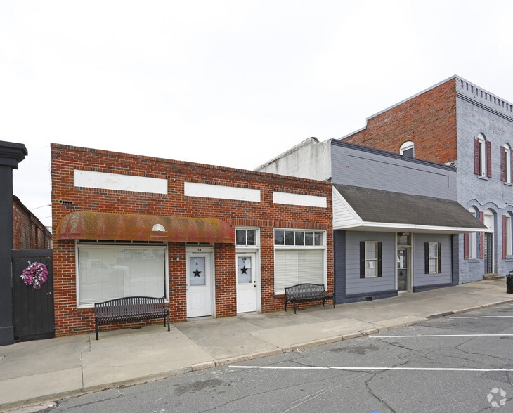 More Photos Of 130-134 E Main St, Marshville Health Club For Lease