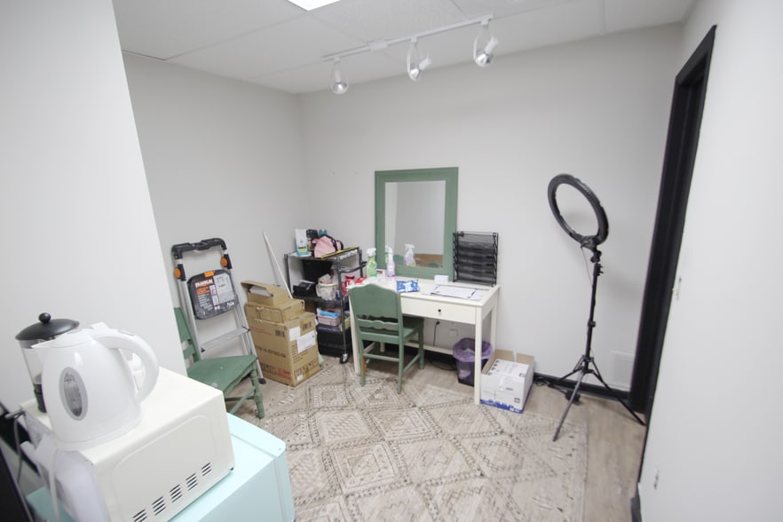 More Photos Of 16363 Pearl Rd, Strongsville Medical For Sale