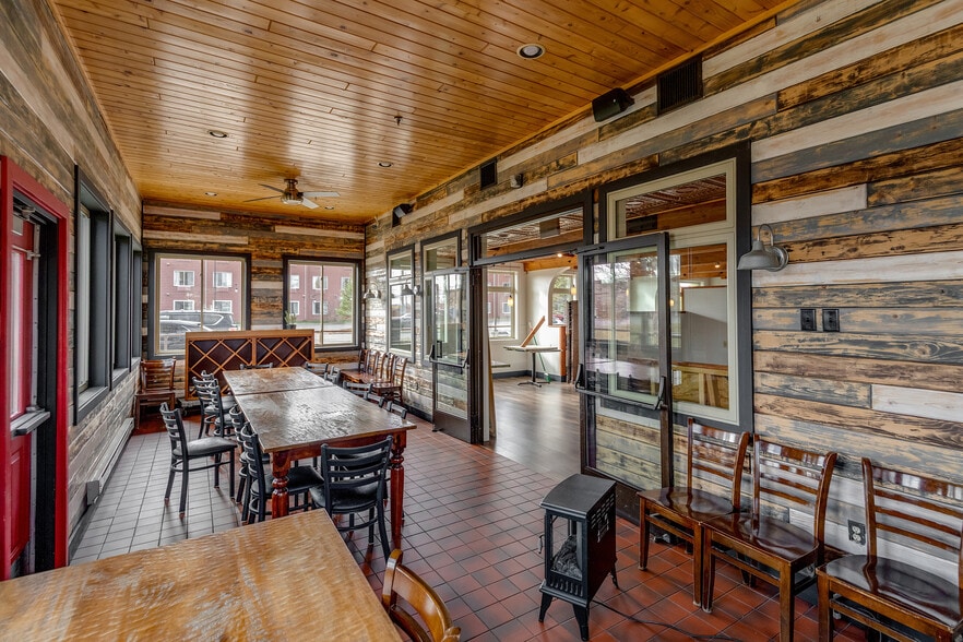 More Photos Of 15115 Edgewood Dr, Brainerd General Retail For Sale