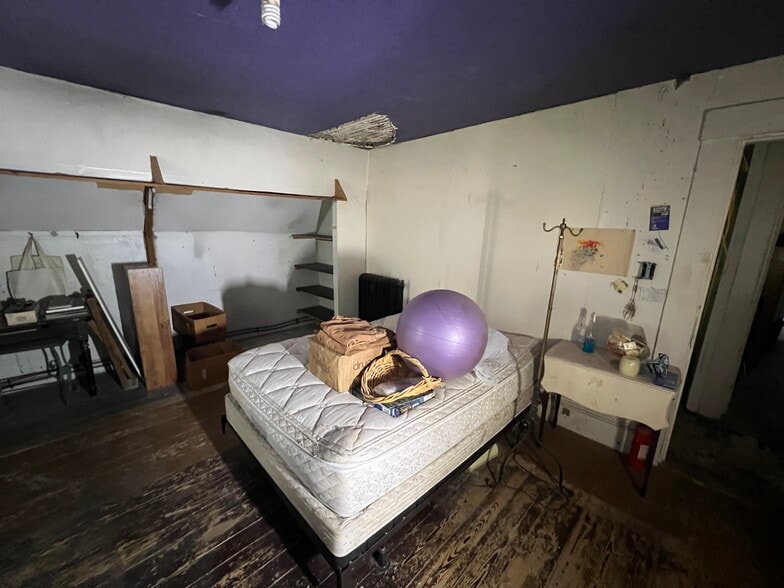 More Photos Of 502 Manchester St, Manchester Multifamily For Sale