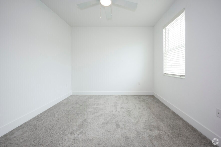 More Photos Of 2841 Enterprise Rd, Debary Apartments For Sale