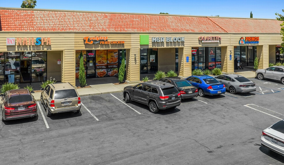 More Photos Of 4551-4701 Mack Rd, Sacramento Storefront For Sale