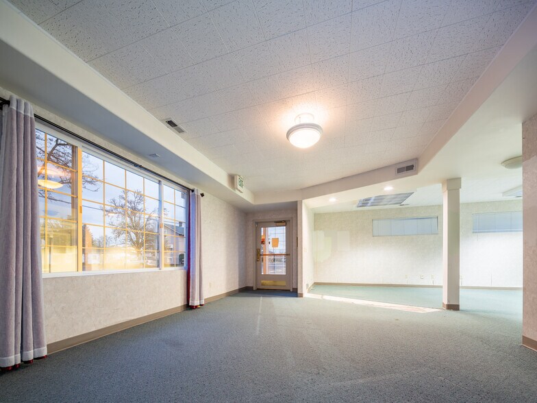 More Photos Of 330-340 Washington St SW, Albany Office For Sale