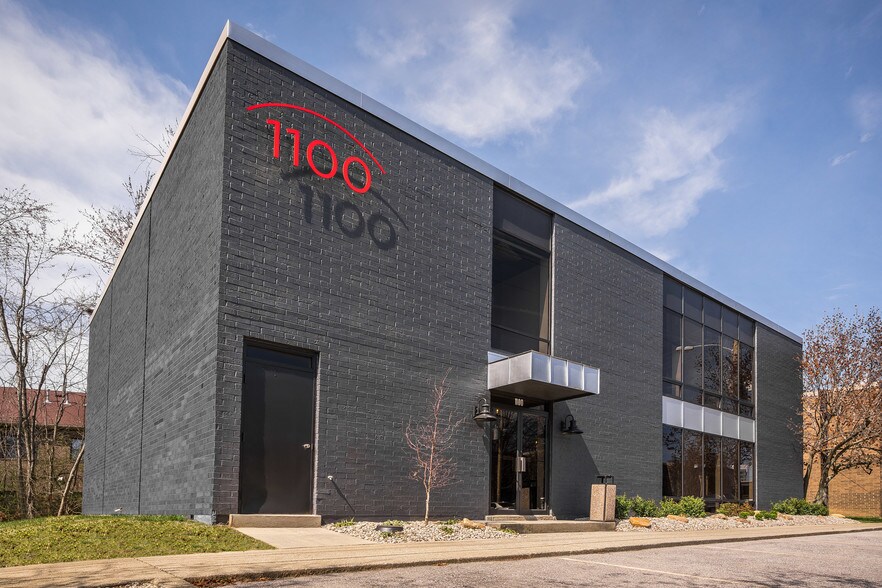 Primary Photo Of 100 Envoy Cir, Louisville Office For Lease