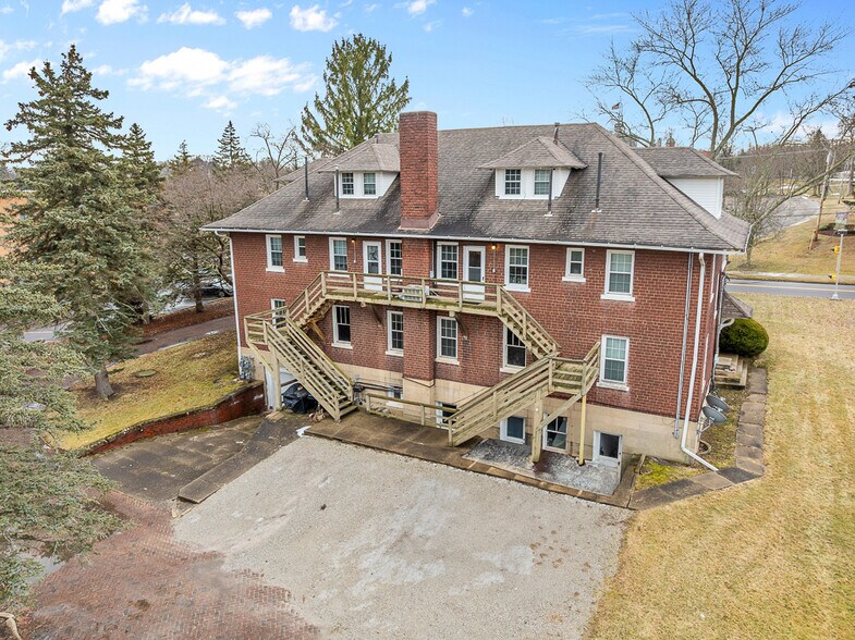 More Photos Of 203 Glamorgan St, Alliance Apartments For Sale