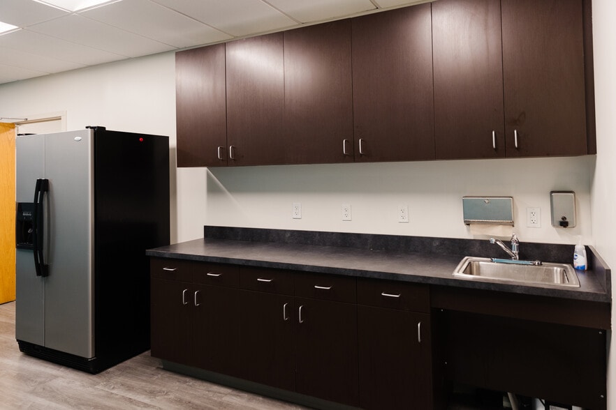 More Photos Of 100 Midway Rd, Cranston Unknown For Lease