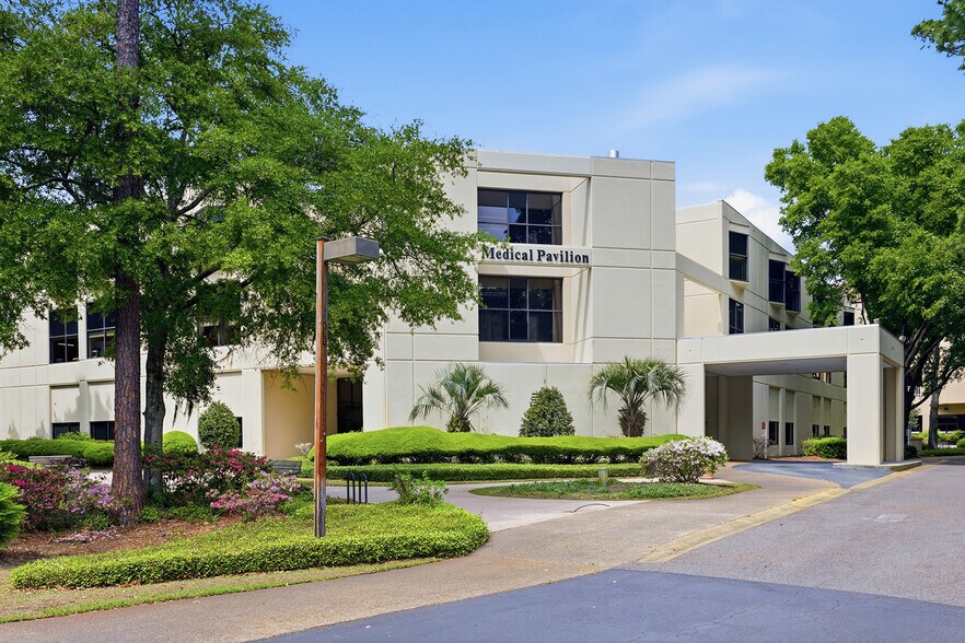 More Photos Of 25 Hospital Center Blvd, Hilton Head Medical For Lease