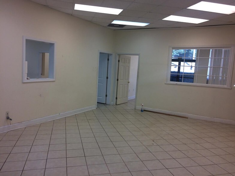 More Photos Of 982 Cleveland Ave, Atlanta Office For Sale