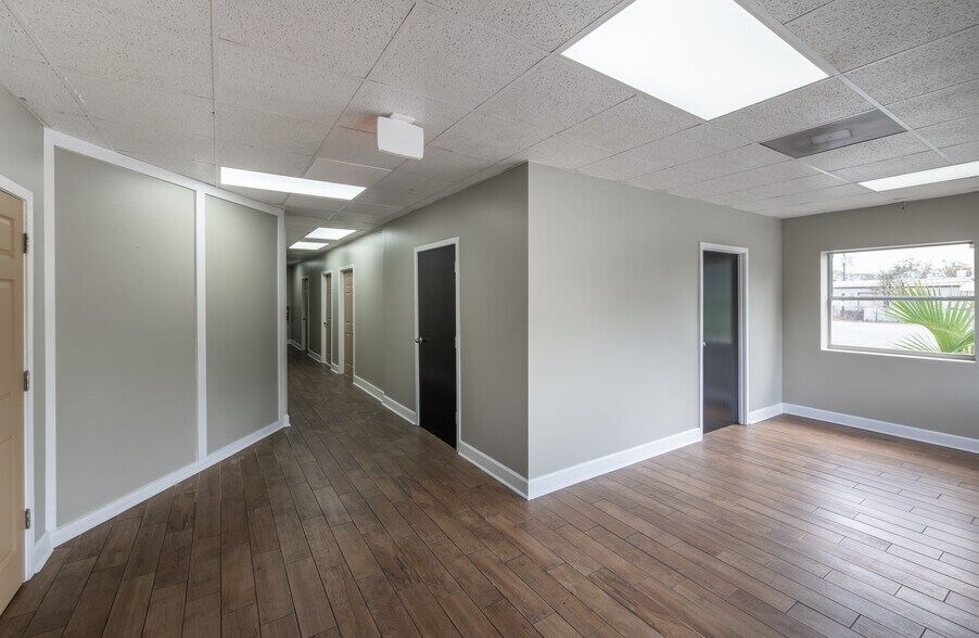 More Photos Of 900 Canal St, Jacksonville Distribution For Lease