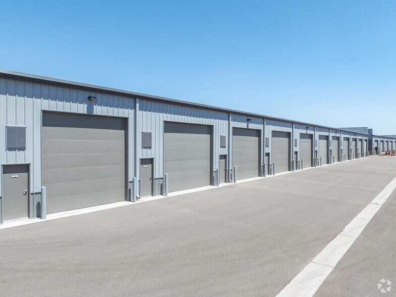 More Photos Of 450 E Willis #122, Chandler Self Storage For Sale