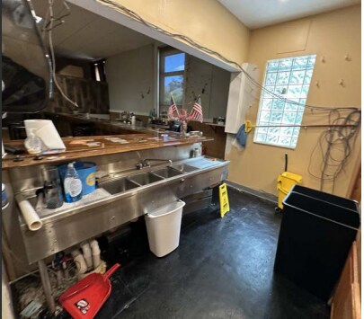 More Photos Of 6922 W Orchard St, West Allis Freestanding For Sale