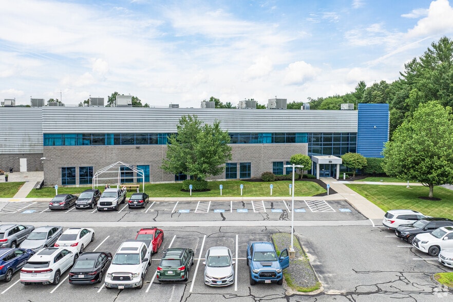 More Photos Of 10 Old Webster Rd, Oxford Manufacturing For Sale