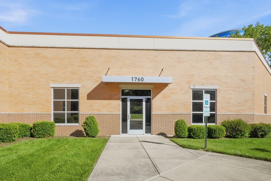 More Photos Of 1740 Thomas Paine Pky, Dayton Warehouse For Lease