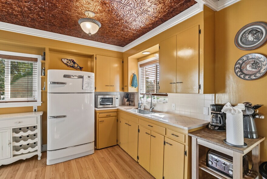 More Photos Of 5186 Gravenstein Hwy S, Sebastopol Restaurant For Sale