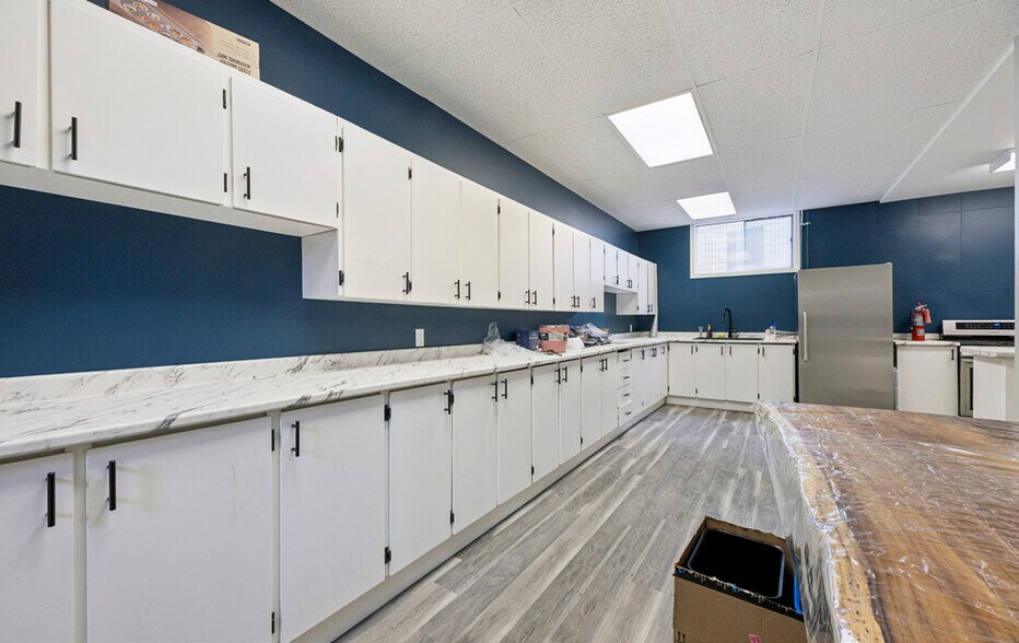 More Photos Of 140 Queen St, Clarington Religious Facility For Lease