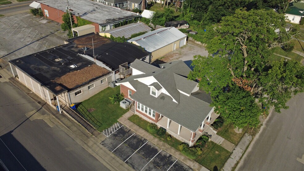 More Photos Of 103 N High St, Franklin Office Residential For Sale