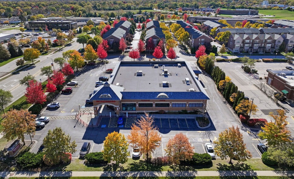 More Photos Of 261 W Townline Rd, Vernon Hills Drugstore For Sale