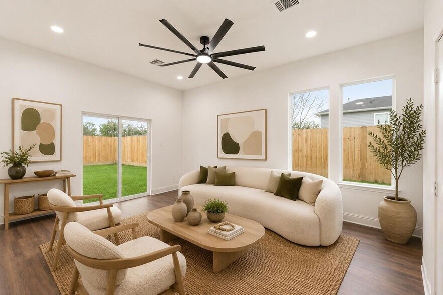 More Photos Of 4125 Clover A/B st, Houston Multifamily For Sale