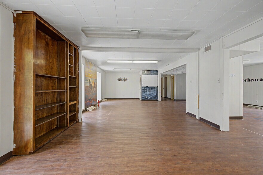 More Photos Of 1117 10th St, Huntsville Office For Lease