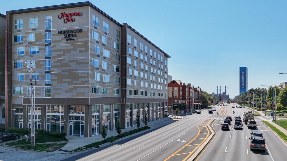 Primary Photo Of 414 W Vermont St, Indianapolis Hotel For Lease