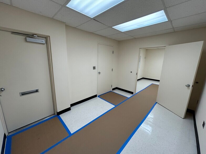 More Photos Of 1100-1146 Taft St, Rockville Warehouse For Lease