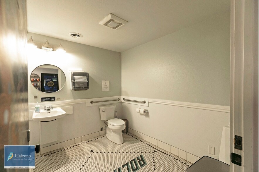 More Photos Of 600 South Ave W, Missoula General Retail For Sale
