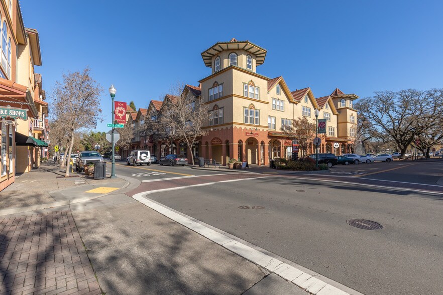 More Photos Of 220 Windsor River Rd, Windsor Apartments For Sale