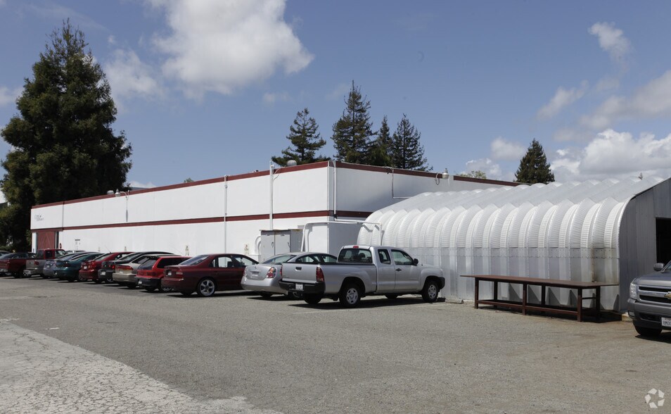 More Photos Of 31128 San Clemente St, Hayward Warehouse For Sale