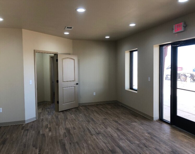 More Photos Of 11079 SH-53, Springer Land For Lease