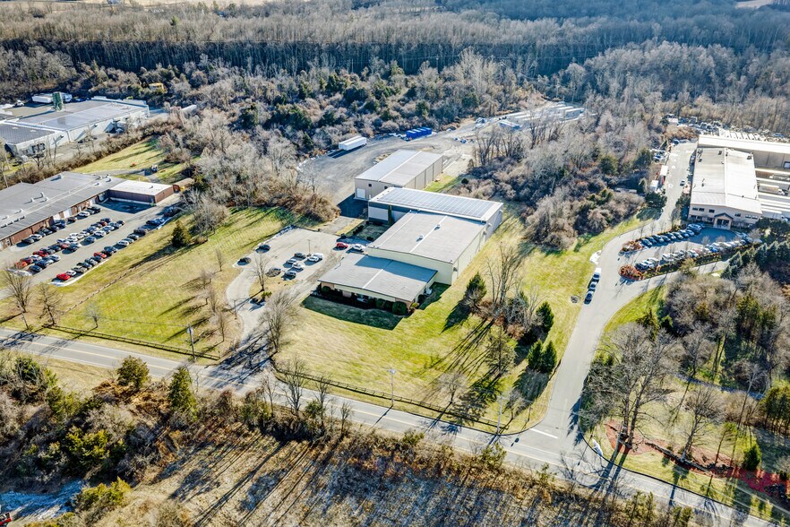 More Photos Of 248 Brighton Rd, Andover Warehouse For Sale