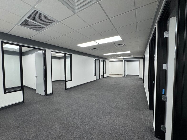 More Photos Of 2760-2764 Lake Sahara Dr, Las Vegas Medical For Lease