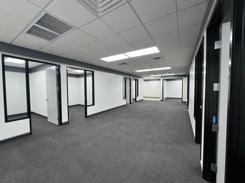 More Photos Of 2760 Lake Sahara Dr, Las Vegas Medical For Lease